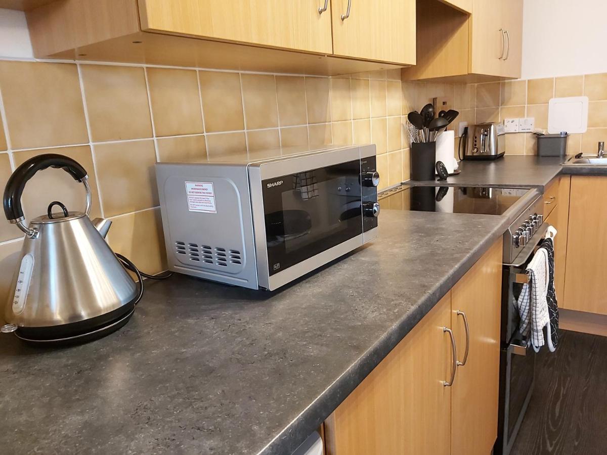 Inverness City Centre Apartment With Elevator And Google Chromecast Exterior photo