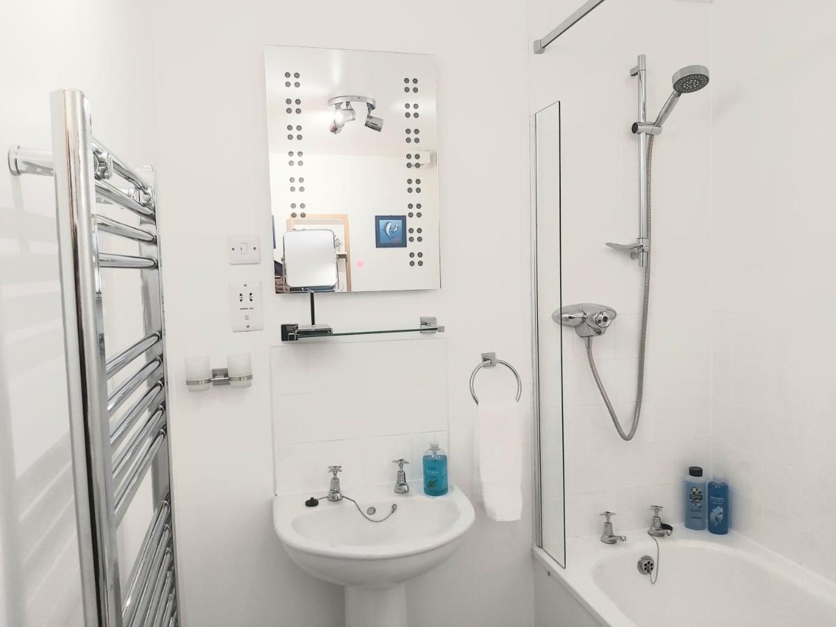 Inverness City Centre Apartment With Elevator And Google Chromecast Exterior photo