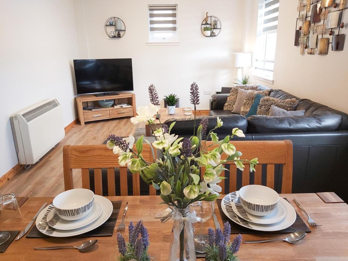 Inverness City Centre Apartment With Elevator And Google Chromecast Exterior photo